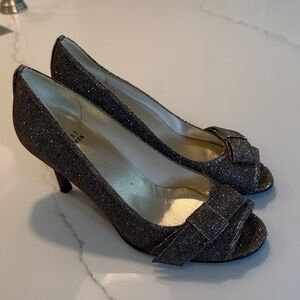 Elegant silver Glitter Heels